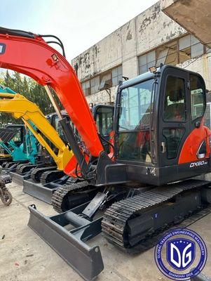 Digunakan Doosan DX60 6Ton Excavator Kecil Dengan Beban Berat Dan Mesin Solid