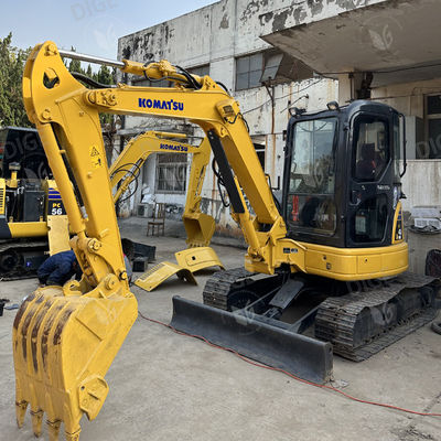 USED PC40 excavator dengan fitur keamanan yang ditingkatkan dan operasi hidraulik yang lancar