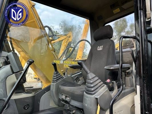 313D2GC Digunakan ulat 13 ton excavator dengan desain kompak untuk ruang sempit