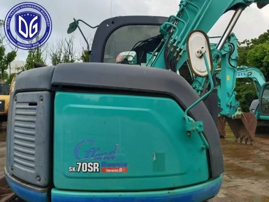 Penggalian 7 Ton Kobelco Sk70 yang digunakan dengan sistem pendinginan yang efisien