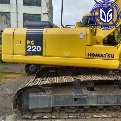 Kinerja yang dapat diandalkan USED PC220-7 excavator dengan pegangan dan traksi yang ditingkatkan