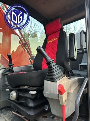 Desain Konstruksi Robust DX225 Digunakan Doosan Excavator 22,5 Ton