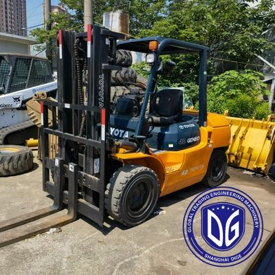 4t 8FDA40 Toyota bekas Forklift Mesin hidrolik Forklift bekas yang kuat
