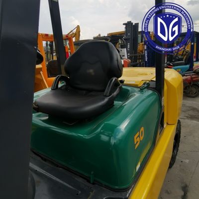 5t Komatsu FD50 Mesin hidrolik forklift bekas yang kuat