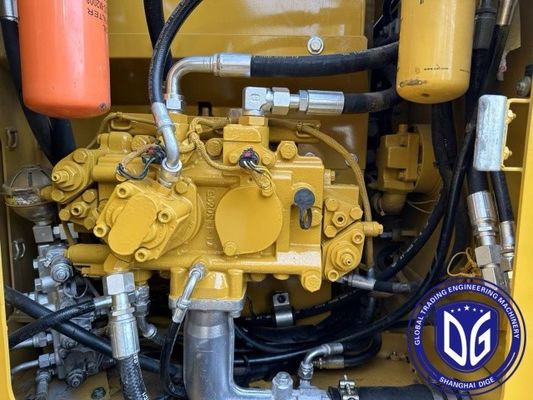 313D2GC Digunakan ulat 13 ton excavator dengan desain kompak untuk ruang sempit