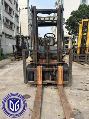 2.5t 8FDA25 Toyota Digunakan Forklift Kuat Digunakan Forklift Mesin Hidraulik
