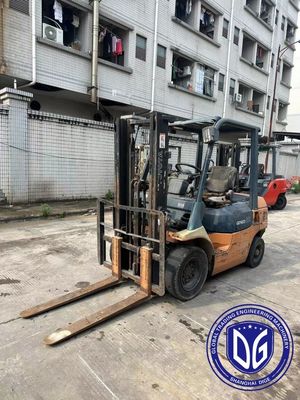 2.5t 8FDA25 Toyota Digunakan Forklift Kuat Digunakan Forklift Mesin Hidraulik