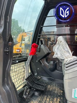 Digunakan Hitachi ZX125 12 Ton Excavator Dengan Pegangan dan Traksi Baik