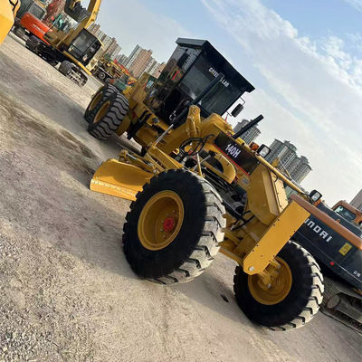 Hydraulic Driving Form Caterpillar Grader 140h 14677kg Berat mesin untuk dan grading jalan yang akurat
