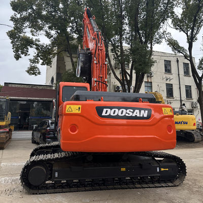 Track Moving Type Doosan DX225 Excavator Kinerja yang sangat baik dan keandalan untuk proyek konstruksi Anda