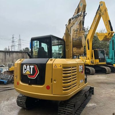 Digunakan Caterpillar Excavator 5.6km / H Kecepatan dan Manuver untuk sibuk situs rekonstruksi perkotaan