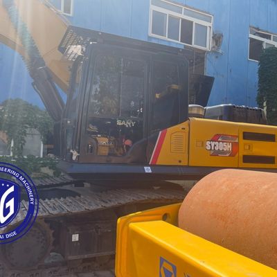 30 Ton Berat Operasi SANY 305 Excavator bekas untuk Pengiriman Segera ke Libya