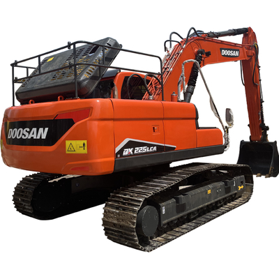 Harga terjangkau Doosan DX225 Excavator Crawler Moving Type Kondisi yang sangat baik